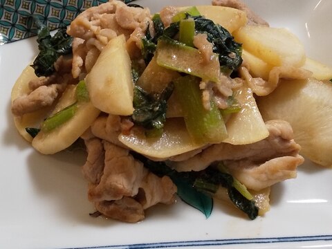 ご飯がすすむ！簡単豚肉とかぶと小松菜の炒め物☆